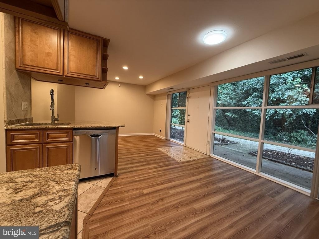 4937 Americana Drive - Photo 7
