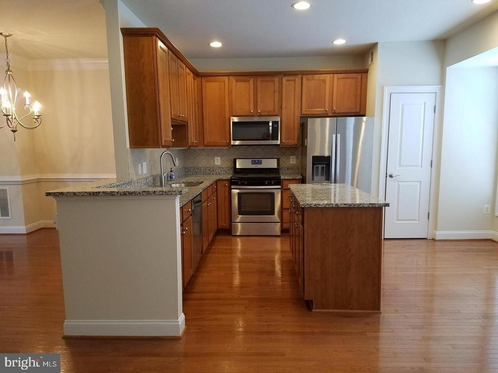 5985 Meadow Brook Drive - Photo 16