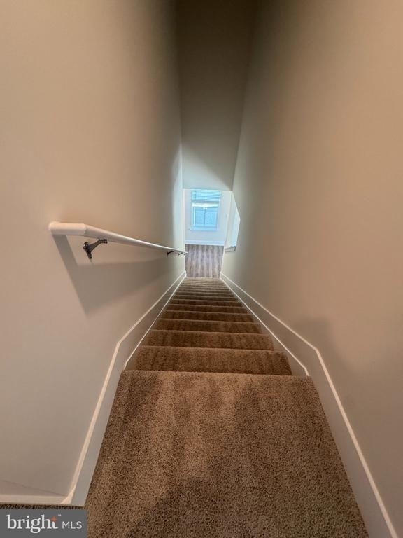 139 Wappinger Terrace - Photo 29