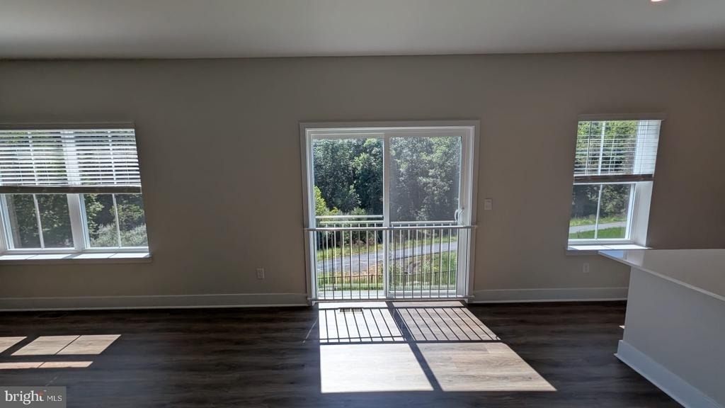 139 Wappinger Terrace - Photo 3