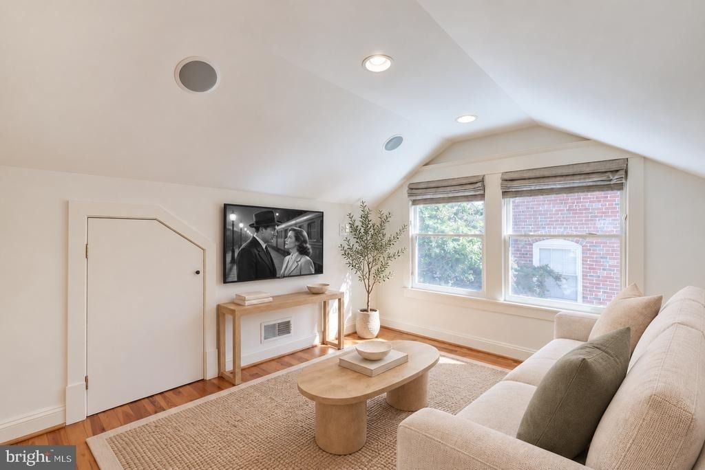 209 W Masonic View Avenue - Photo 29