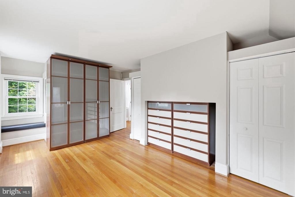 1706 N Glebe Road - Photo 25