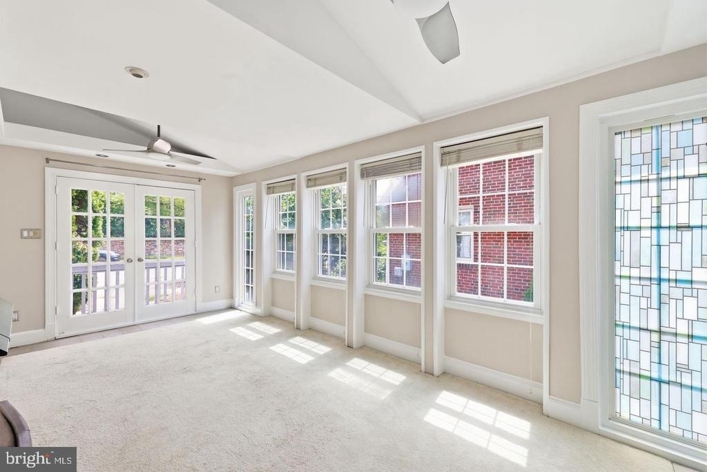 1706 N Glebe Road - Photo 19