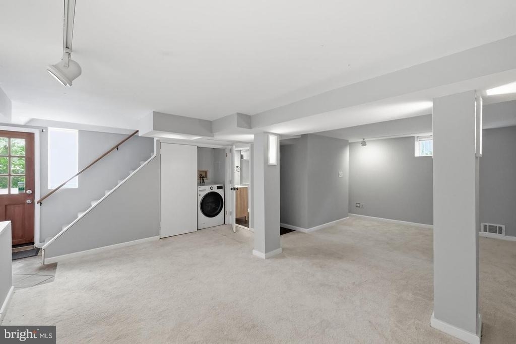 1706 N Glebe Road - Photo 39