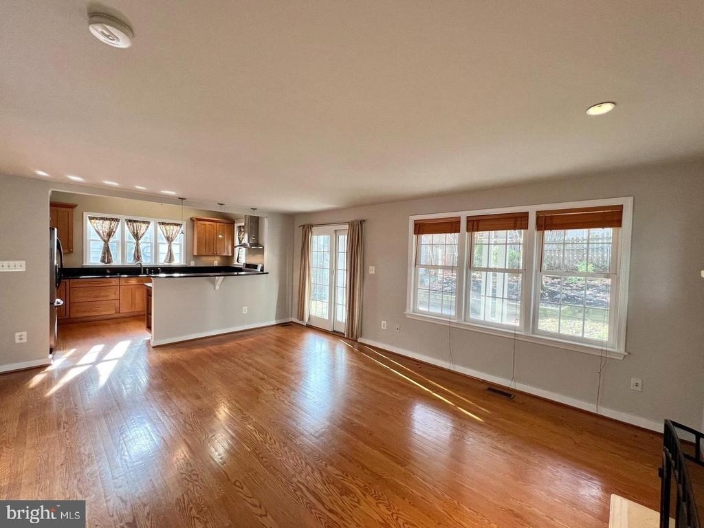 1010 N Kentucky Street - Photo 13