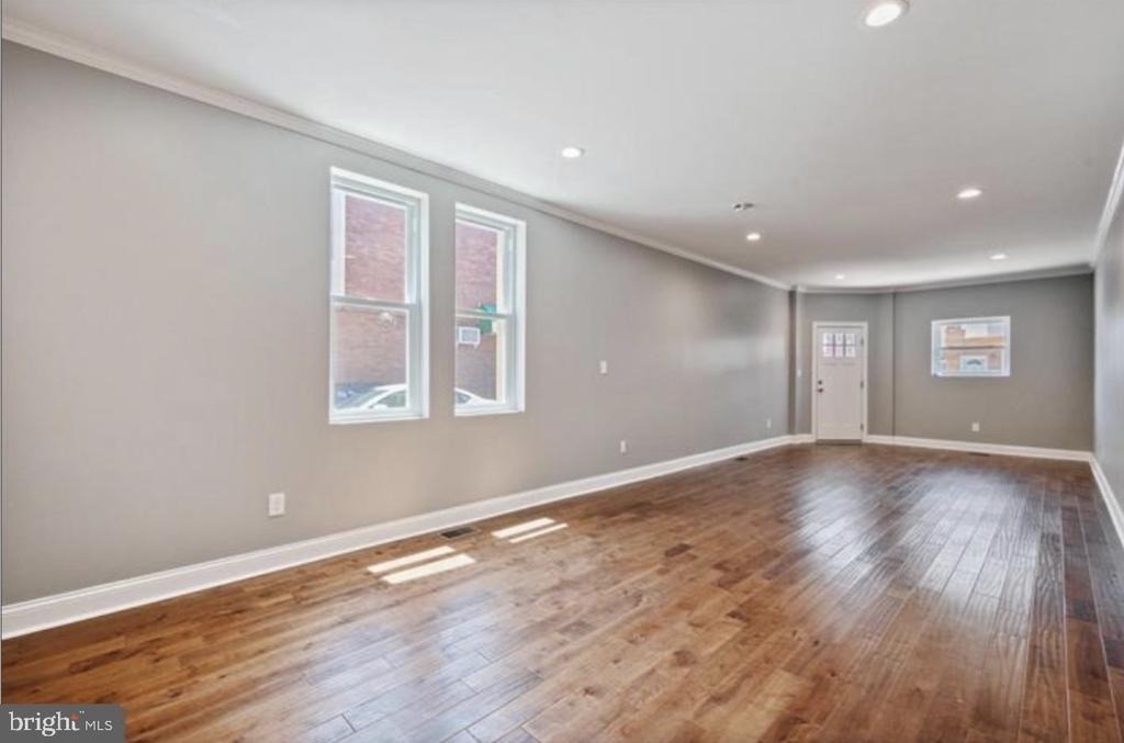 2619 E Ontario Street - Photo 1