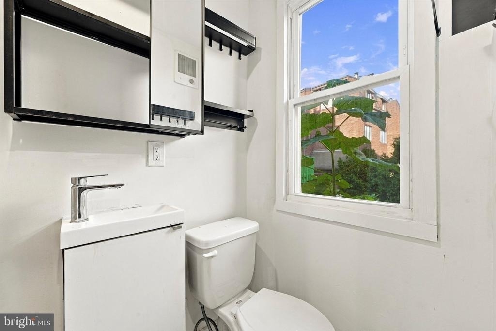 785 S 2nd Street - Photo 5