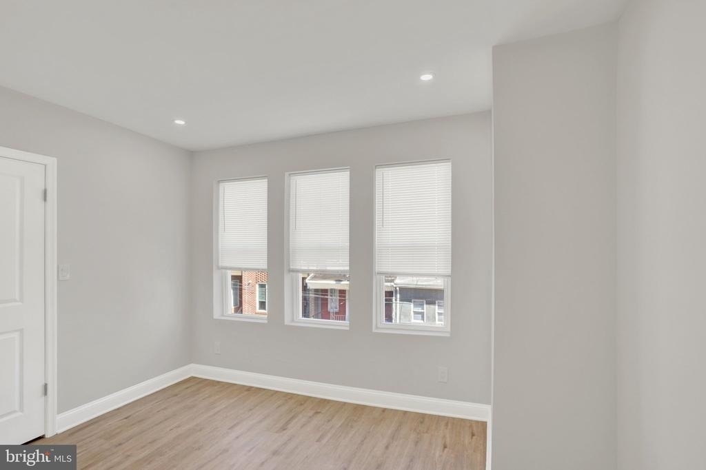 1424 S Napa Street - Photo 9