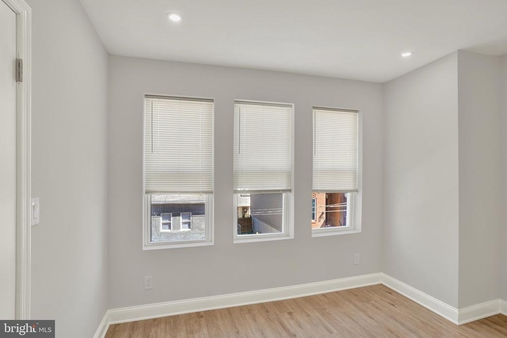 1424 S Napa Street - Photo 8