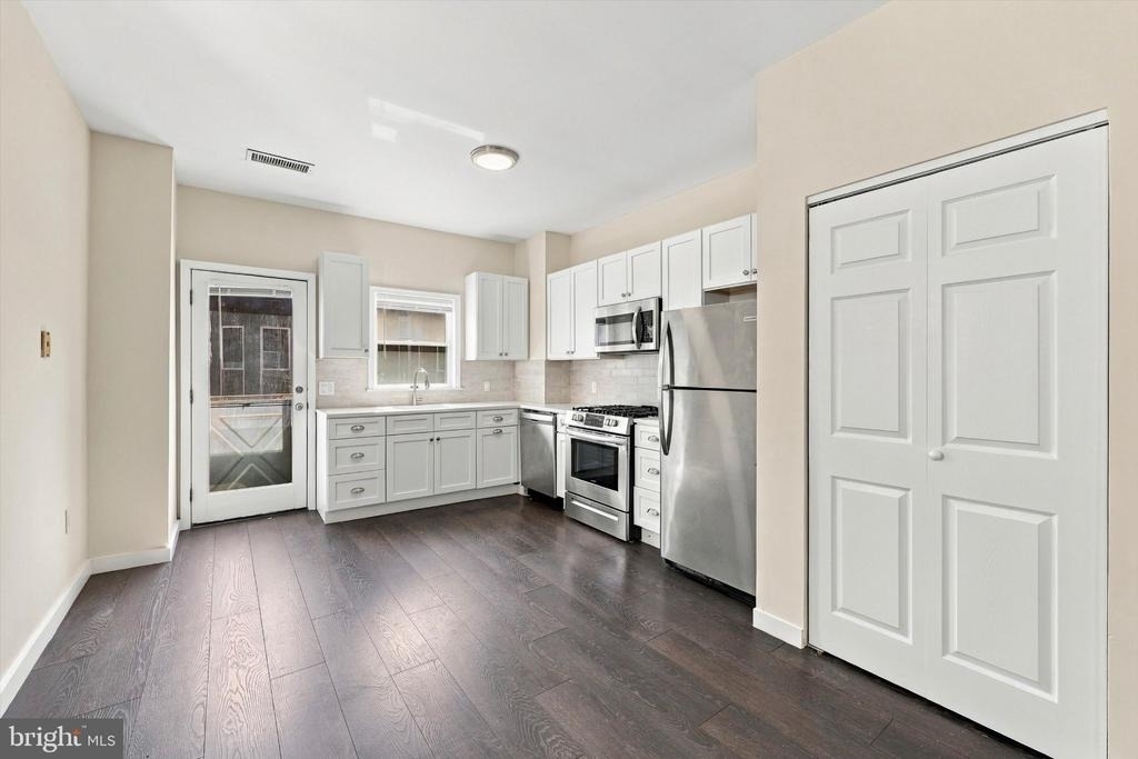 1716 Mount Vernon Street - Photo 0