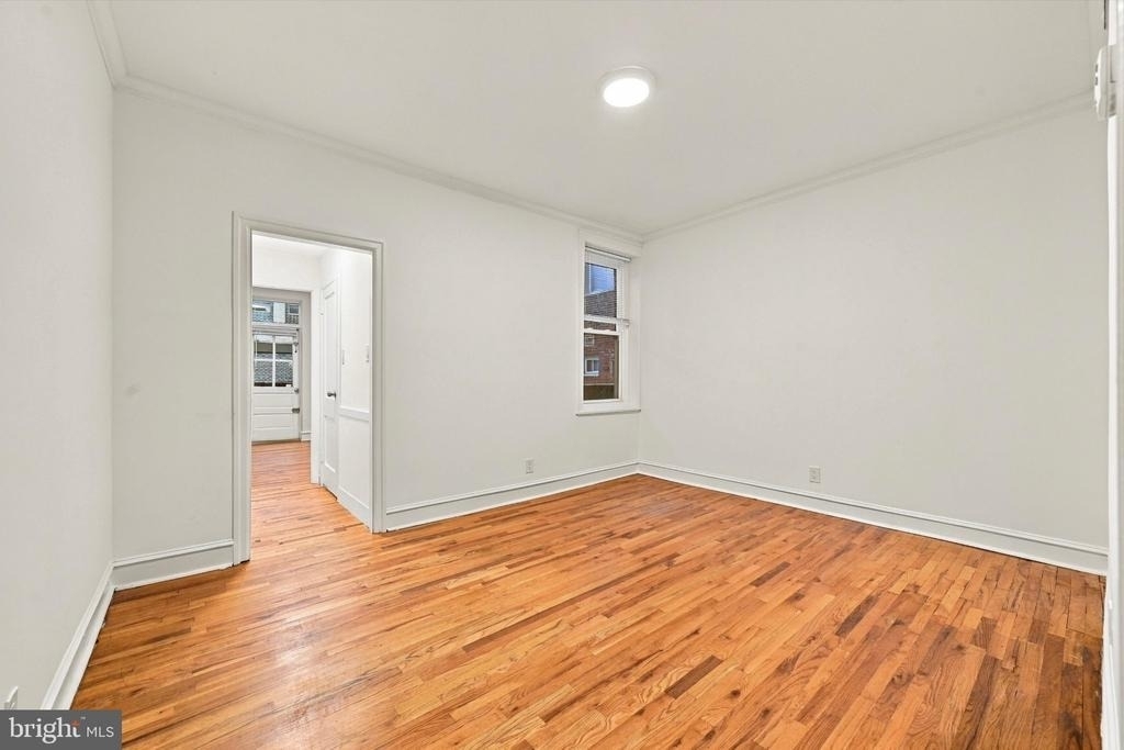 334 Lombard Street - Photo 6