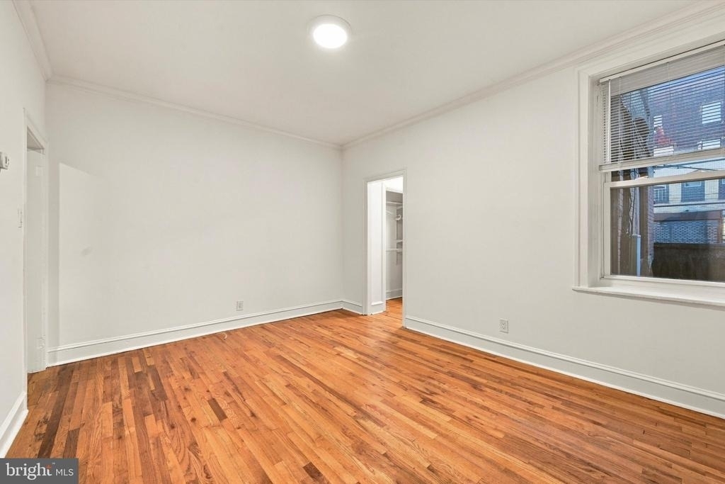 334 Lombard Street - Photo 7