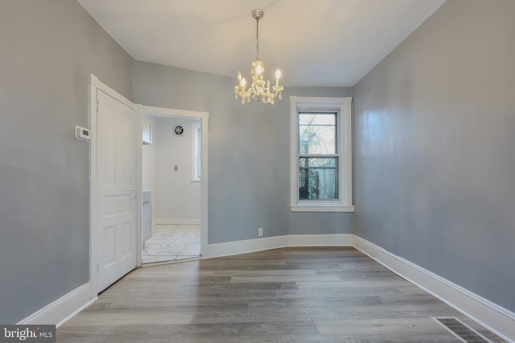 2661 N Douglas Street - Photo 3