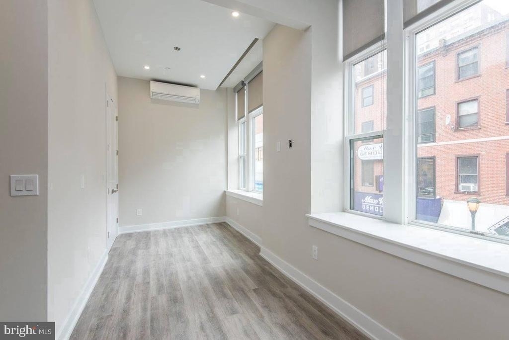 802 Sansom Street - Photo 5