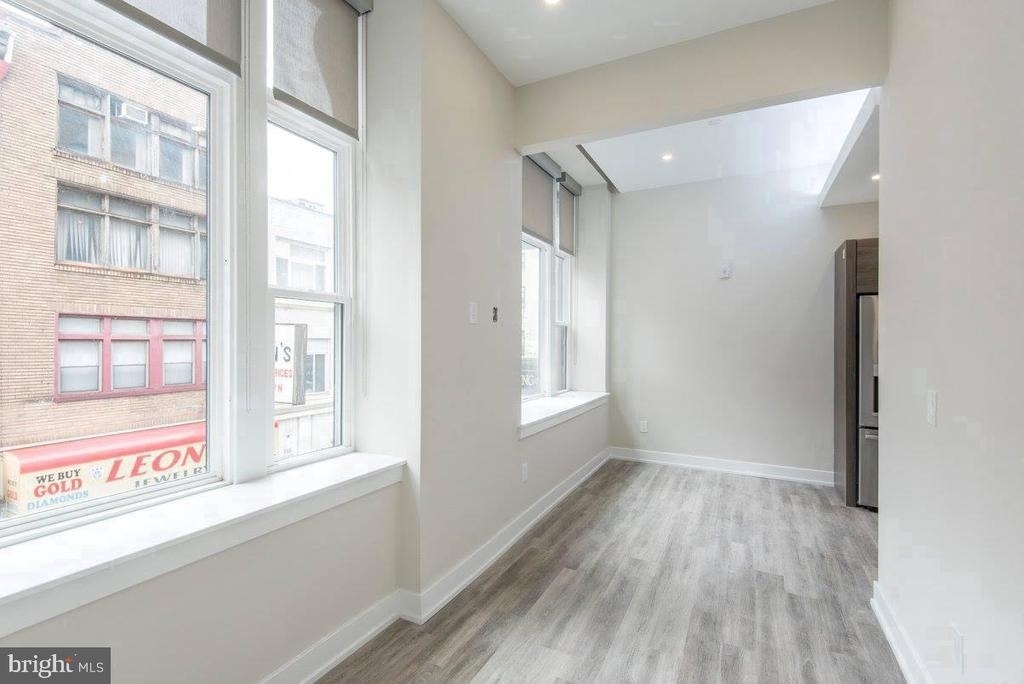 802 Sansom Street - Photo 8