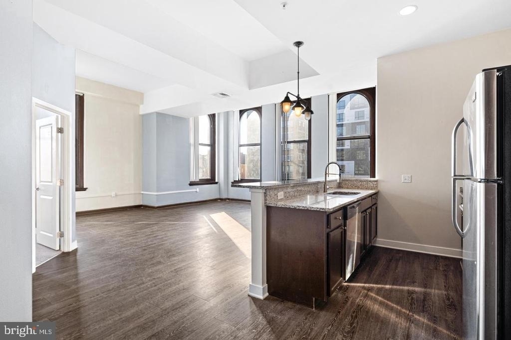 523 N Broad Street - Photo 17