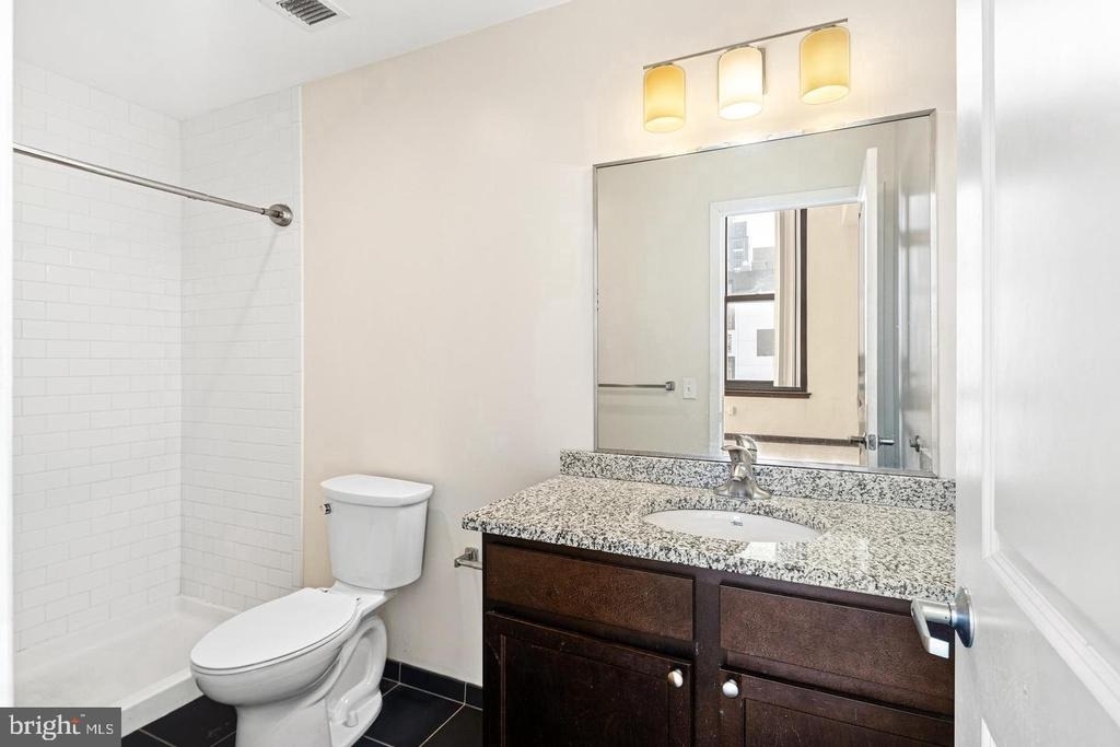 523 N Broad Street - Photo 3