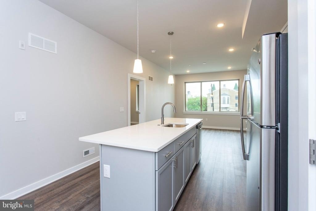 1227-29 N 7th Street - Photo 4