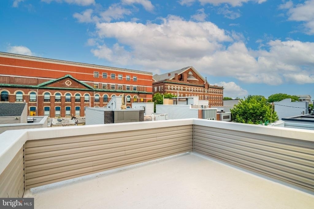 1713 W Seybert Street - Photo 15