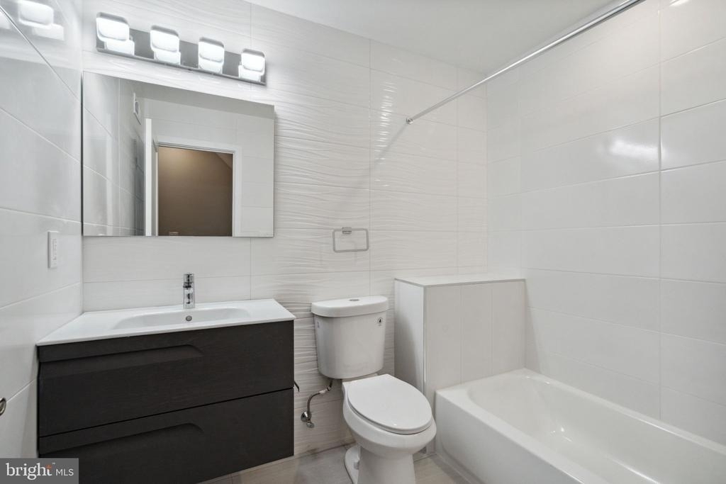 1713 W Seybert Street - Photo 10