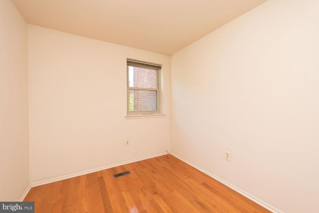 215 N 23rd Street - Photo 21