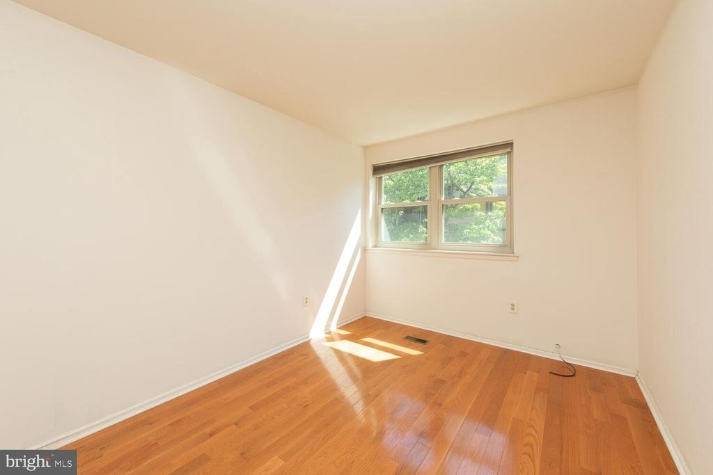 215 N 23rd Street - Photo 19