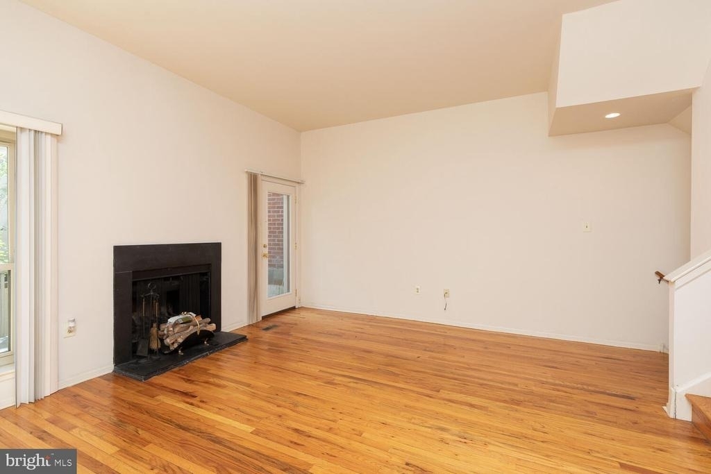 215 N 23rd Street - Photo 4
