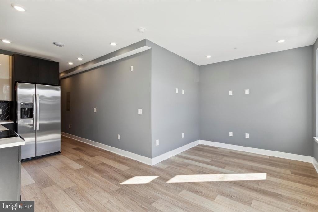 1615 Poplar Street - Photo 5