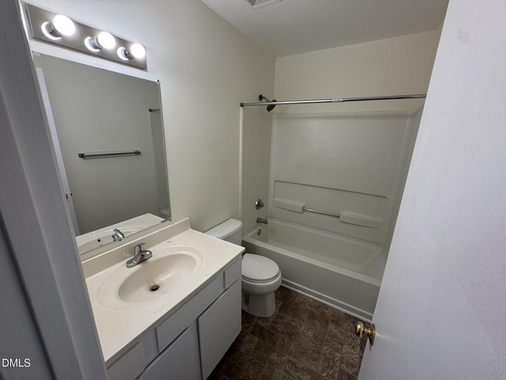 2902 Faversham Place - Photo 15