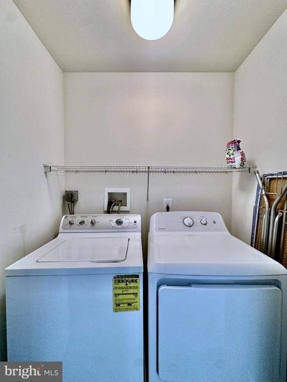 39 W 5th Street - Photo 18
