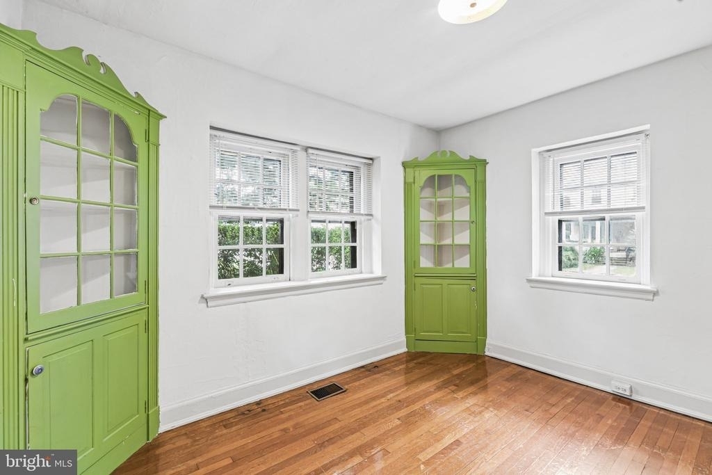126 Argyle Road - Photo 8