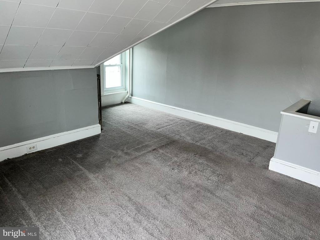 449 N York Street - Photo 17