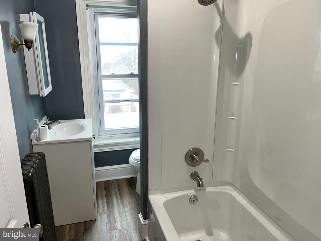 449 N York Street - Photo 11