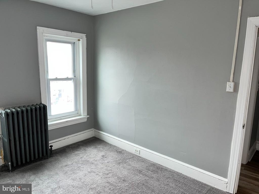 449 N York Street - Photo 8