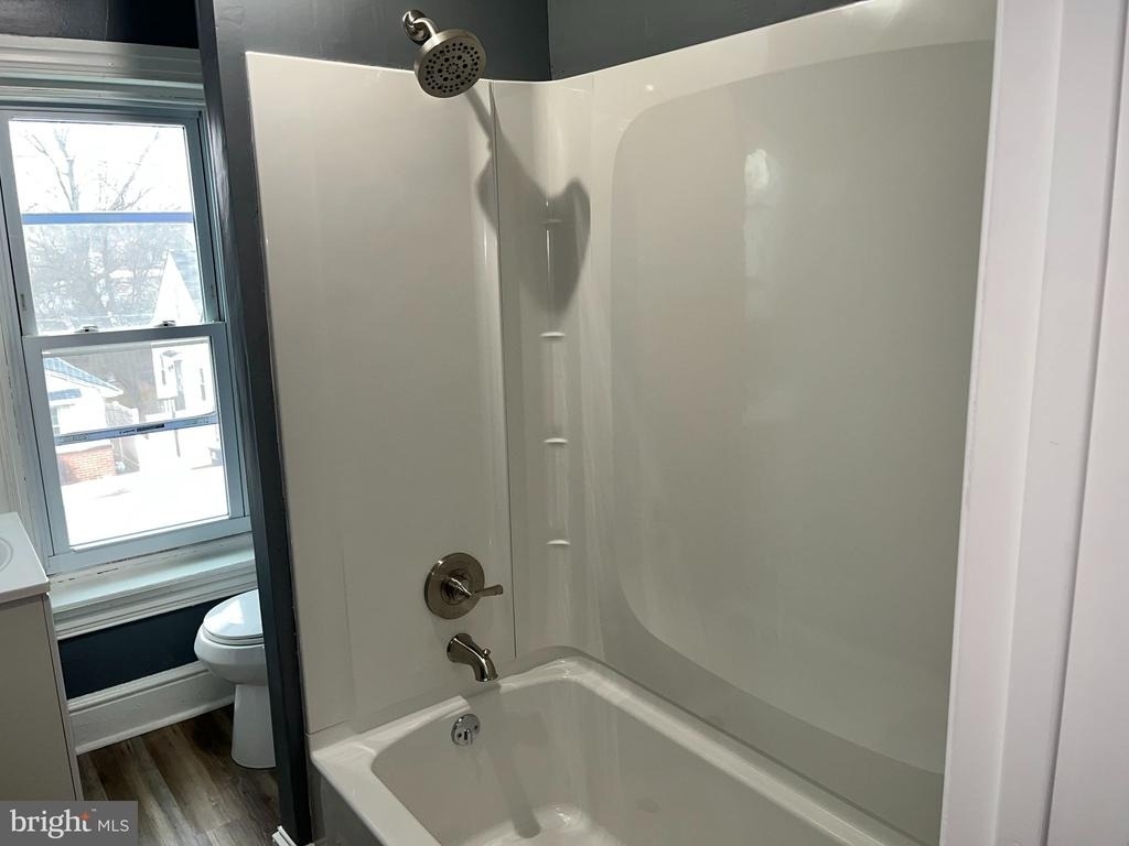 449 N York Street - Photo 10