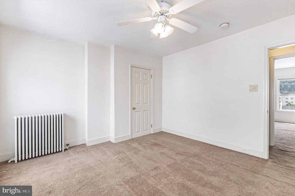 309 E Hector Street - Photo 9