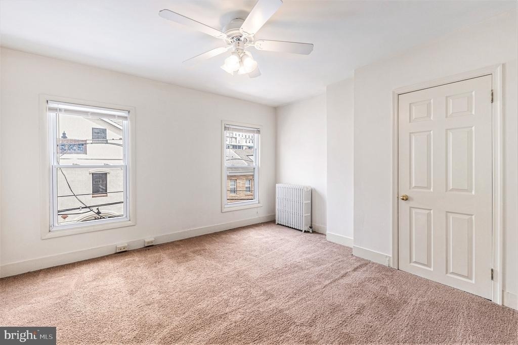 309 E Hector Street - Photo 7