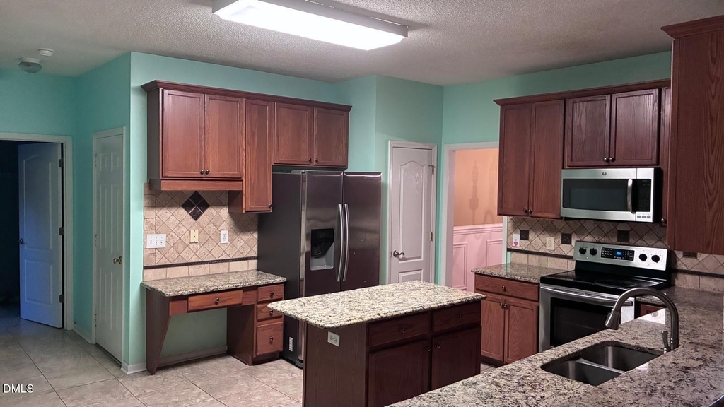 3200 Cregler Drive - Photo 16