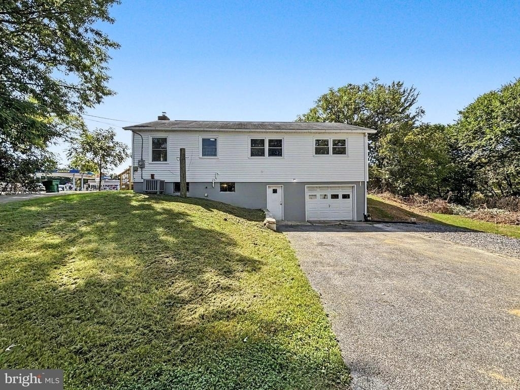 4615 Lincoln Way E - Photo 17