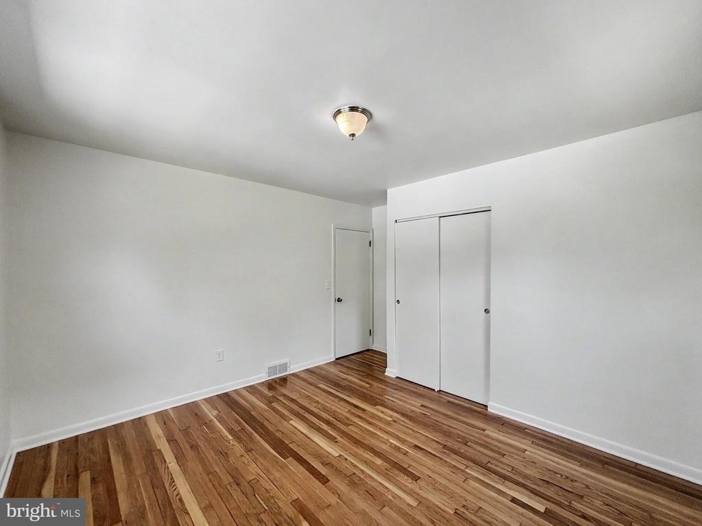 4615 Lincoln Way E - Photo 10