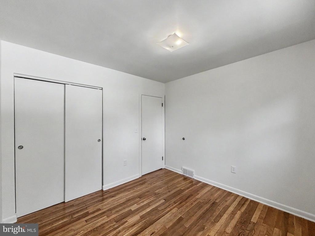 4615 Lincoln Way E - Photo 8