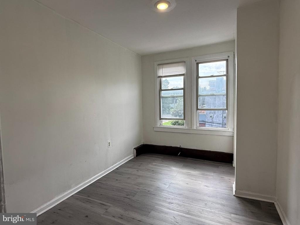 1300 Main Street - Photo 12