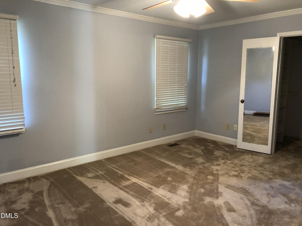 205 Electra Drive - Photo 4