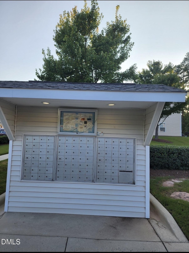 1725 Tw Alexander Drive - Photo 9