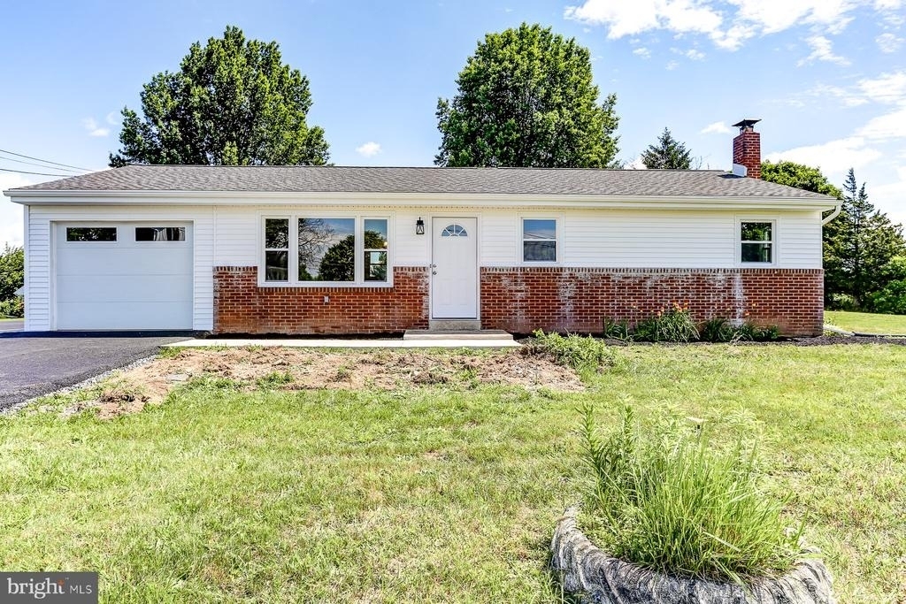 224 Hershey Road - Photo 0