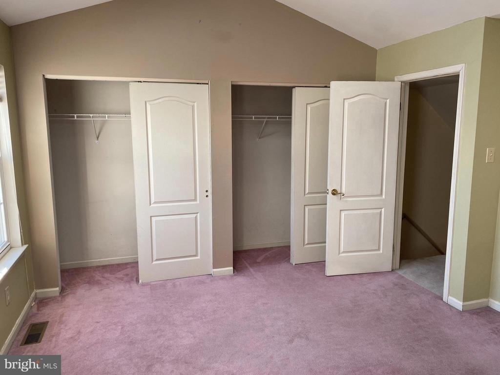 309 Huntington Court - Photo 6