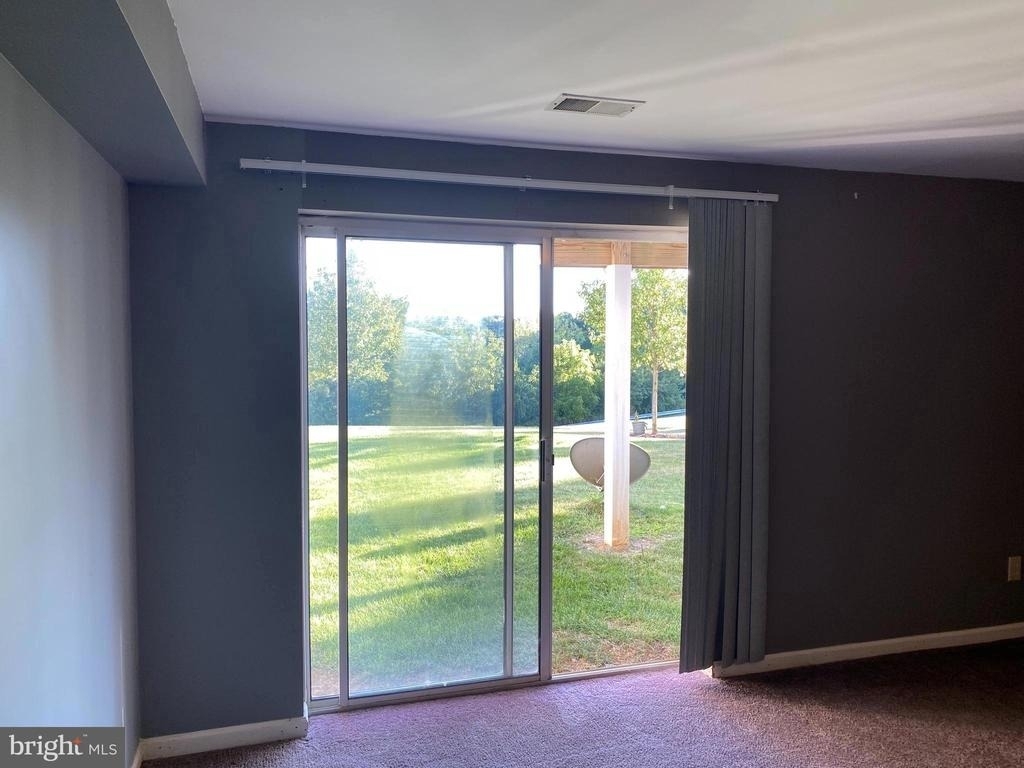 309 Huntington Court - Photo 19