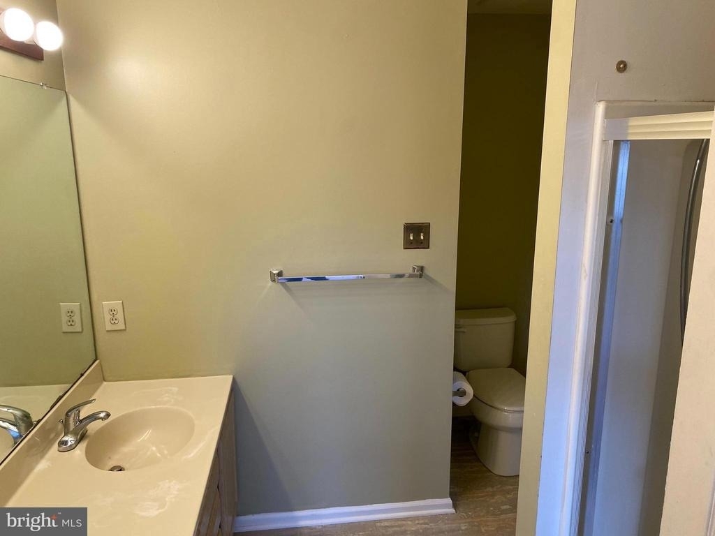 309 Huntington Court - Photo 8