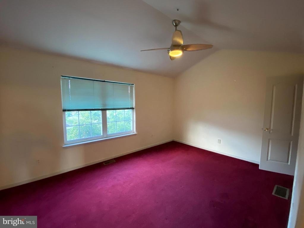 309 Huntington Court - Photo 11