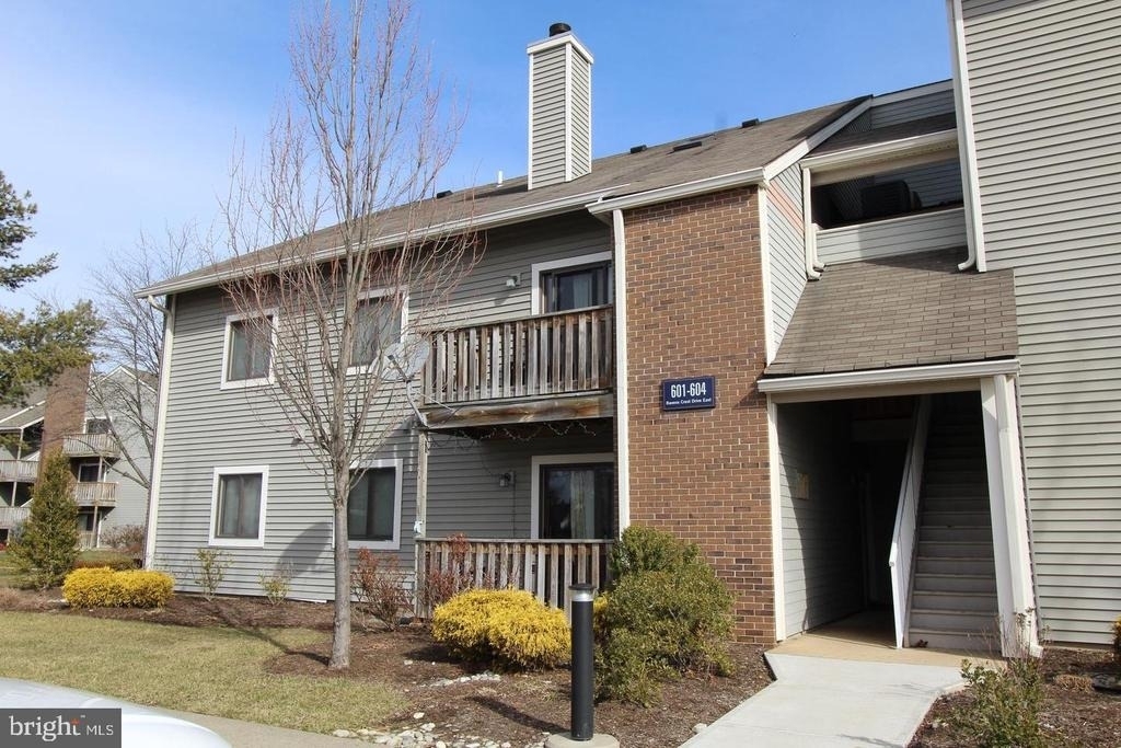 604 Ravens Crest Drive - Photo 0